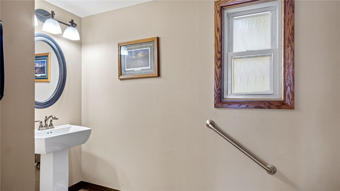 3701 E Clairemont Avenue Eau Claire WI 54701 — photo 22