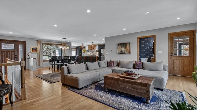 3803 Timber Creek Court, Eau Claire, WI — photo 2