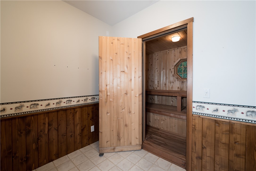 3867-Timber-Creek-Eau-Claire-WI-54701-7