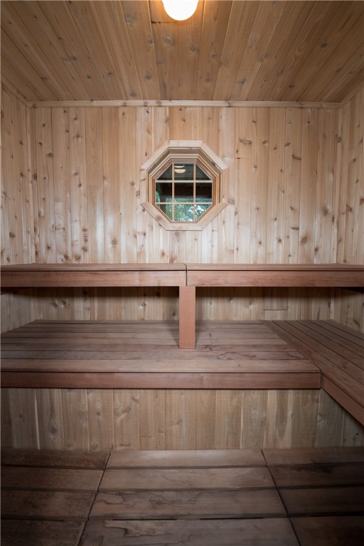 3867-Timber-Creek-Eau-Claire-WI-54701-8