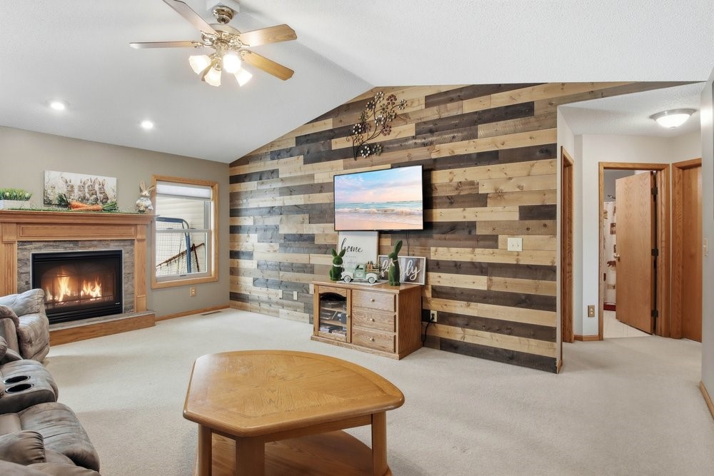 406-Thompson-Bloomer-WI-54724-2