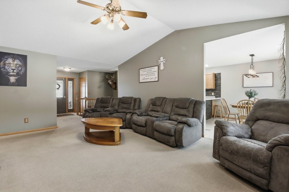 406-Thompson-Bloomer-WI-54724-3