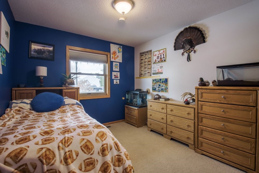 406-Thompson-Bloomer-WI-54724-6