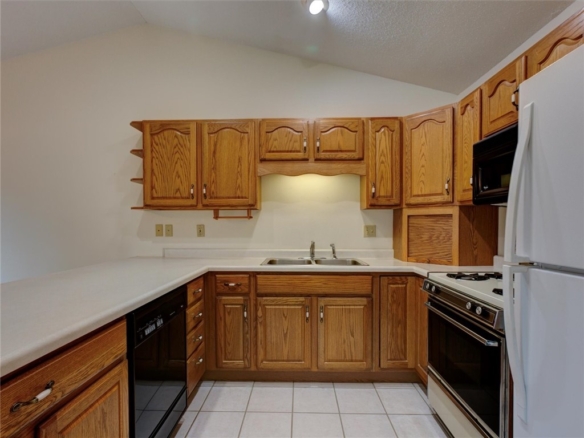 Residentialhouse for sale picture with an address of  412 Lee Street in Durand and a list price of 239900