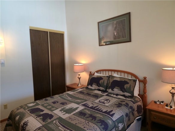 Residentialhouse for sale picture with an address of  42910 Lakewoods Drive in Cable and a list price of 235000