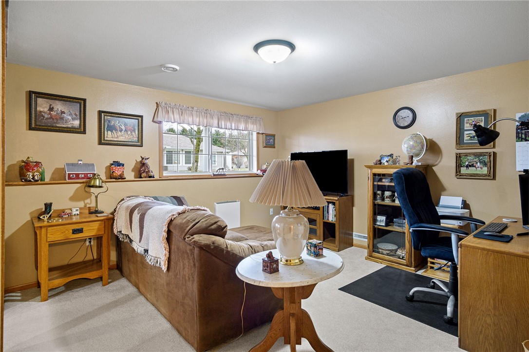 4325-Hamilton-Eau-Claire-WI-54701-5