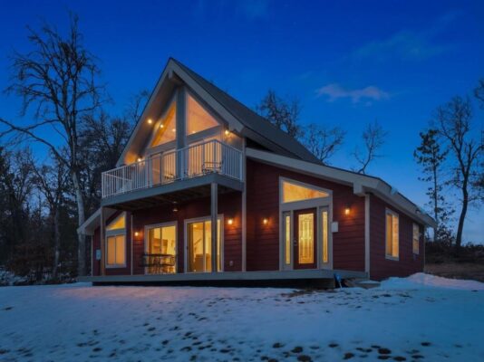 4370 Deerpath Trail, Danbury, WI