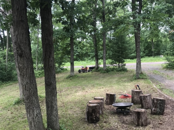 Residentialhouse for sale picture with an address of  4380 Eagles Nest Road in Webster and a list price of 250000