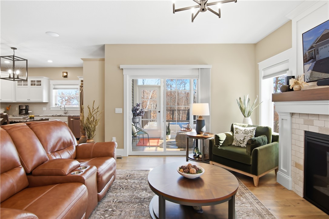 4615-Oakwood-Hills-Eau-Claire-WI-54701-1