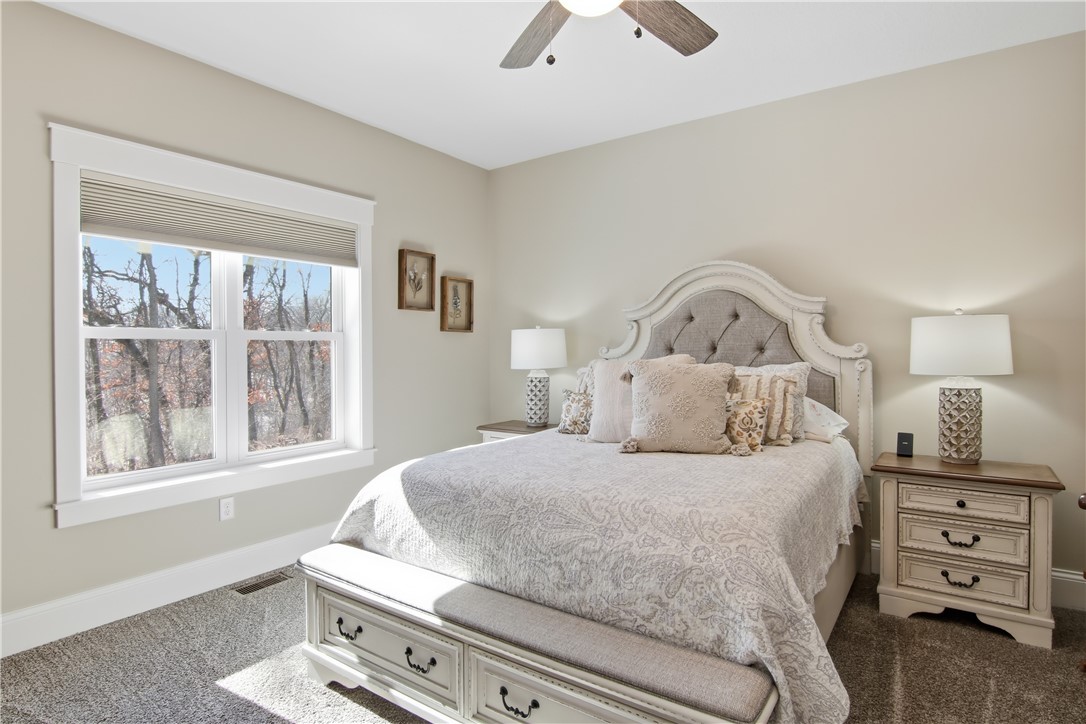 4615-Oakwood-Hills-Eau-Claire-WI-54701-4