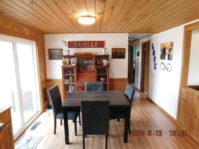 502 E Begley Street, Greenwood, WI — photo 3