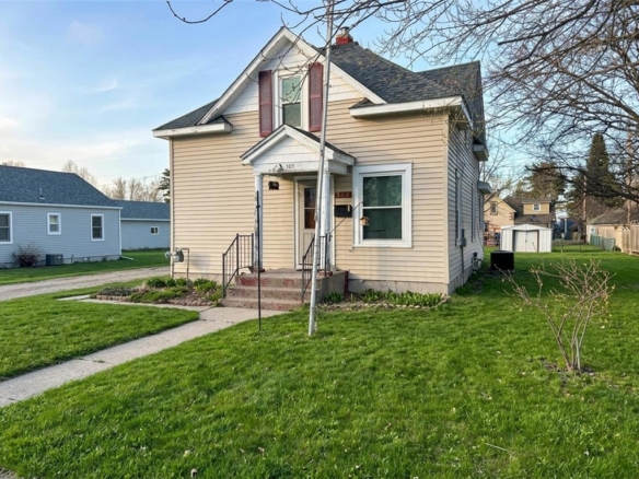 Residentialhouse for sale picture with an address of  507 Humbird Street in Rice Lake and a list price of 159900