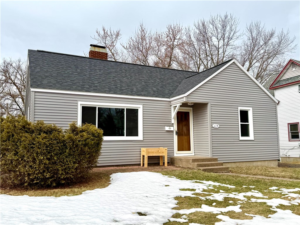 514 E 2nd Street S, Ladysmith, WI — photo 2
