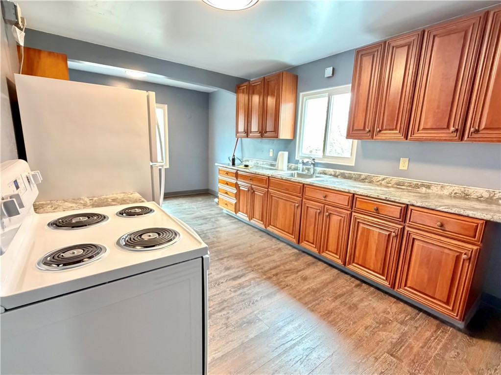 514 E 2nd Street S, Ladysmith, WI — photo 5