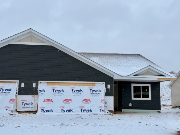 Residentialhouse for sale picture with an address of  5607 Moss Trail  in Eau Claire and a list price of 391790