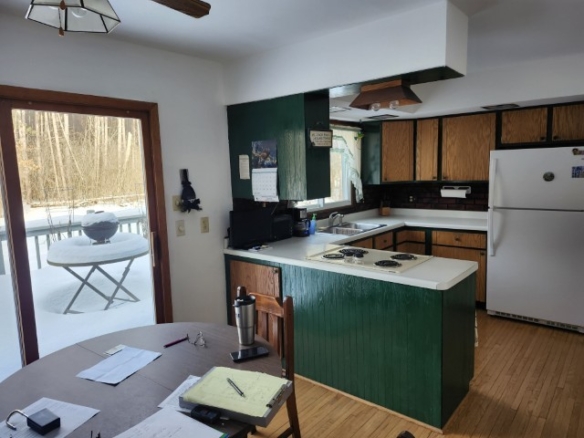 Residentialhouse for sale picture with an address of  5940 Tower Drive in Eau Claire and a list price of 459900