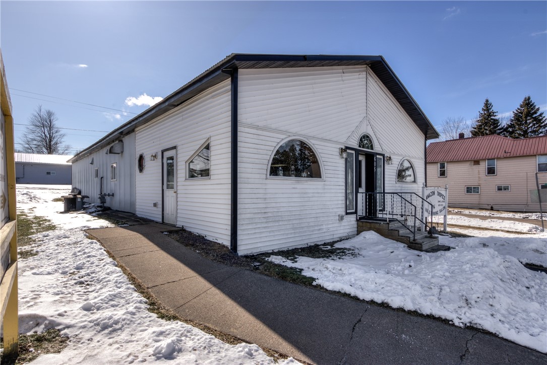 605 E Murray Street Boyd WI 54726 — photo 2