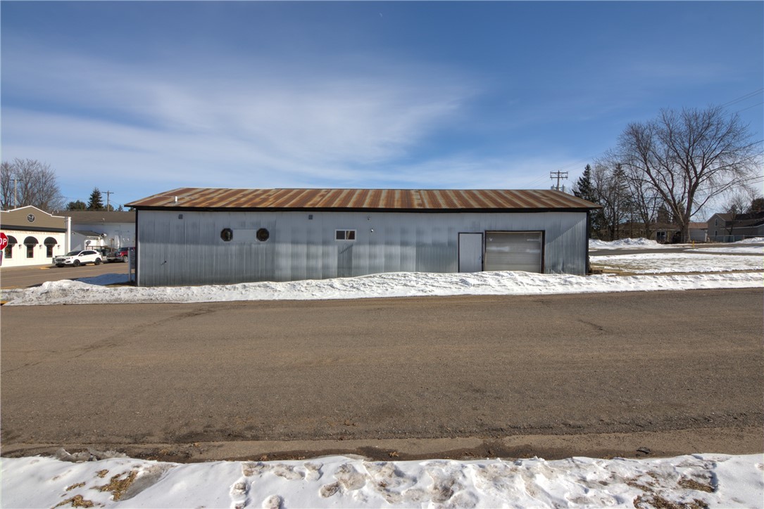 605 E Murray Street Boyd WI 54726 — photo 24