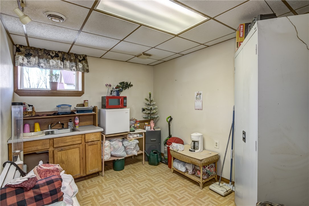 605 E Murray Street Boyd WI 54726 — photo 4