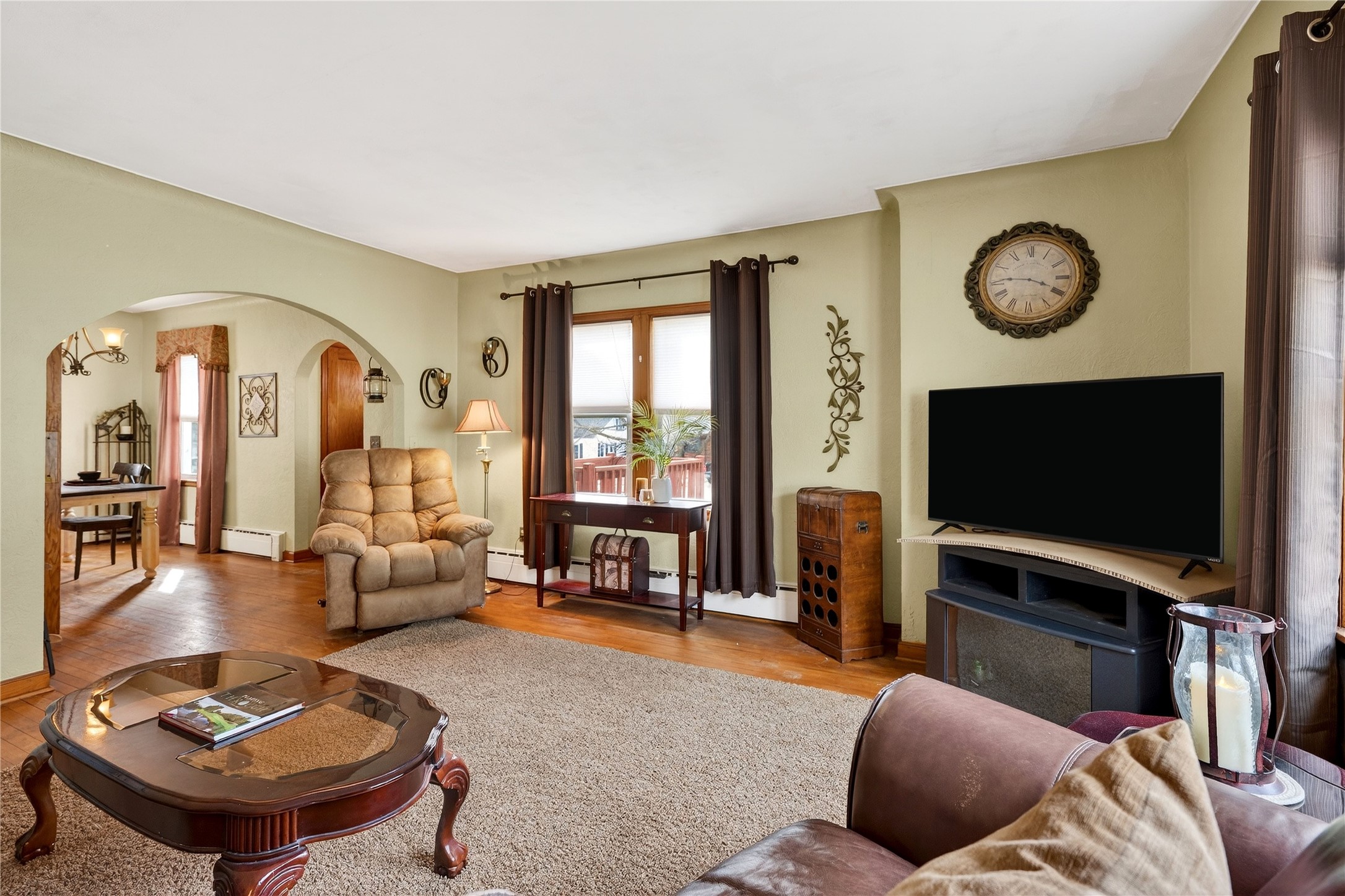 610-Oak-Spooner-WI-54801-3