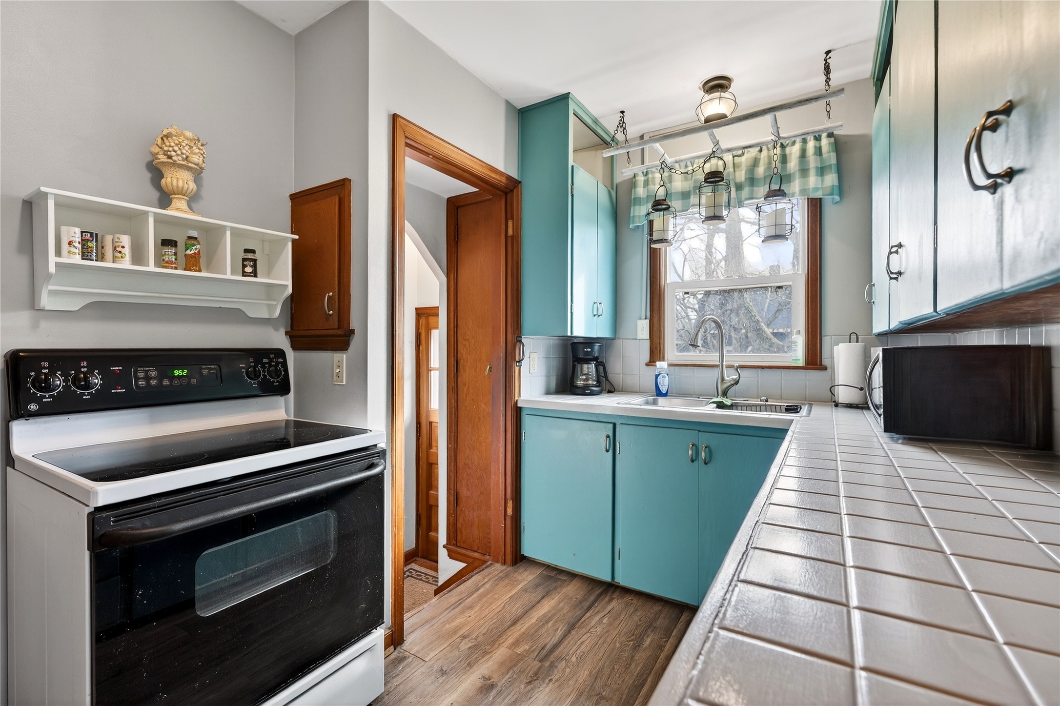 610-Oak-Spooner-WI-54801-5