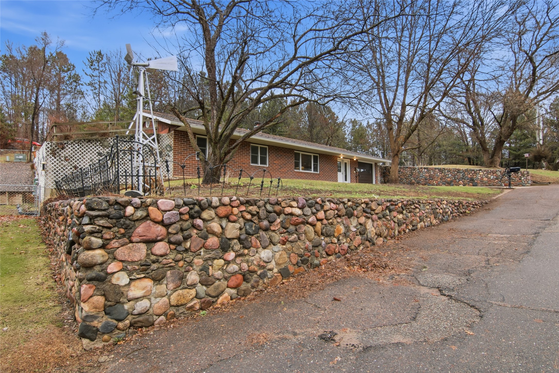 625-10th-Bloomer-WI-54724-1