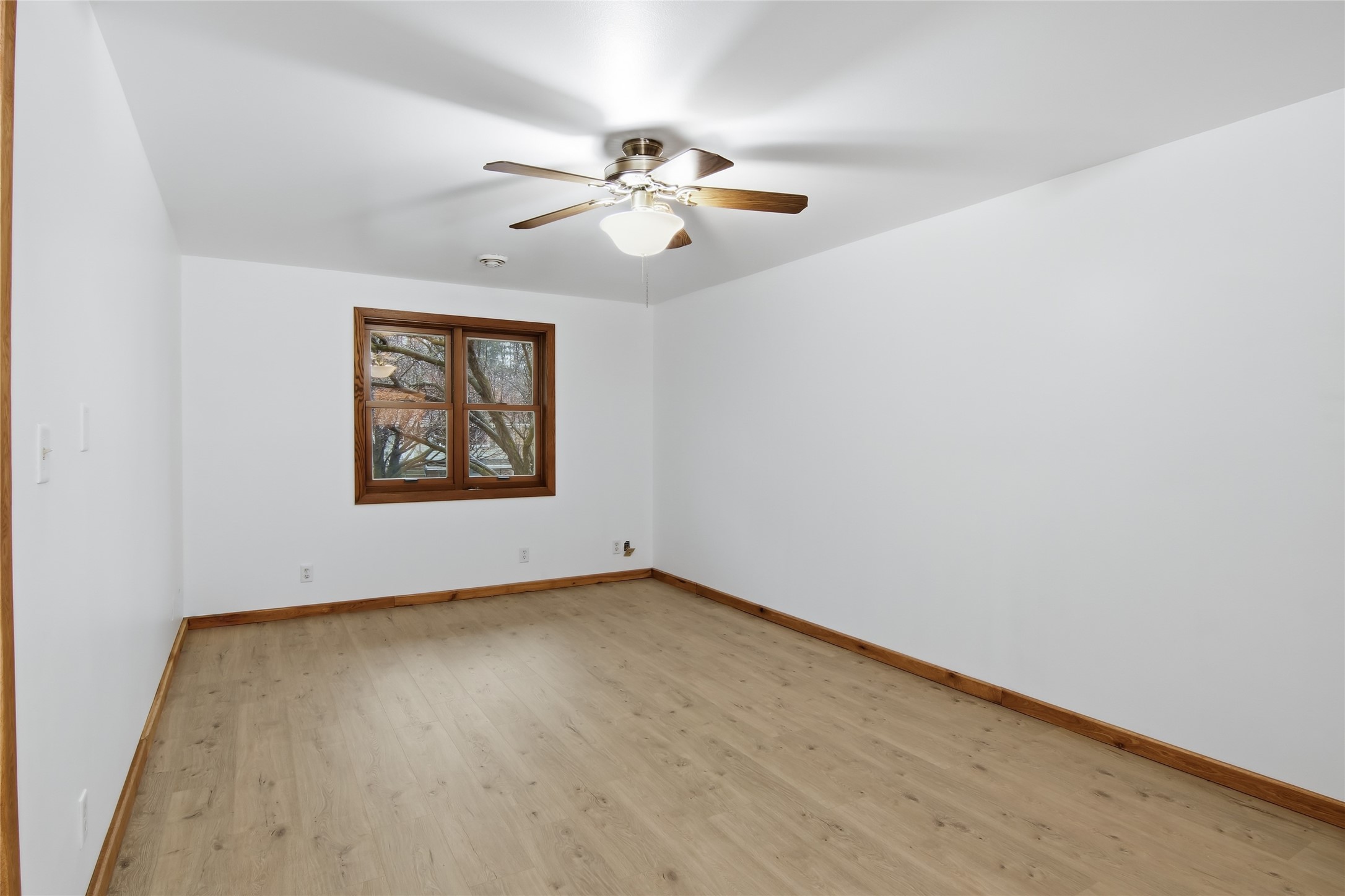 625-10th-Bloomer-WI-54724-8