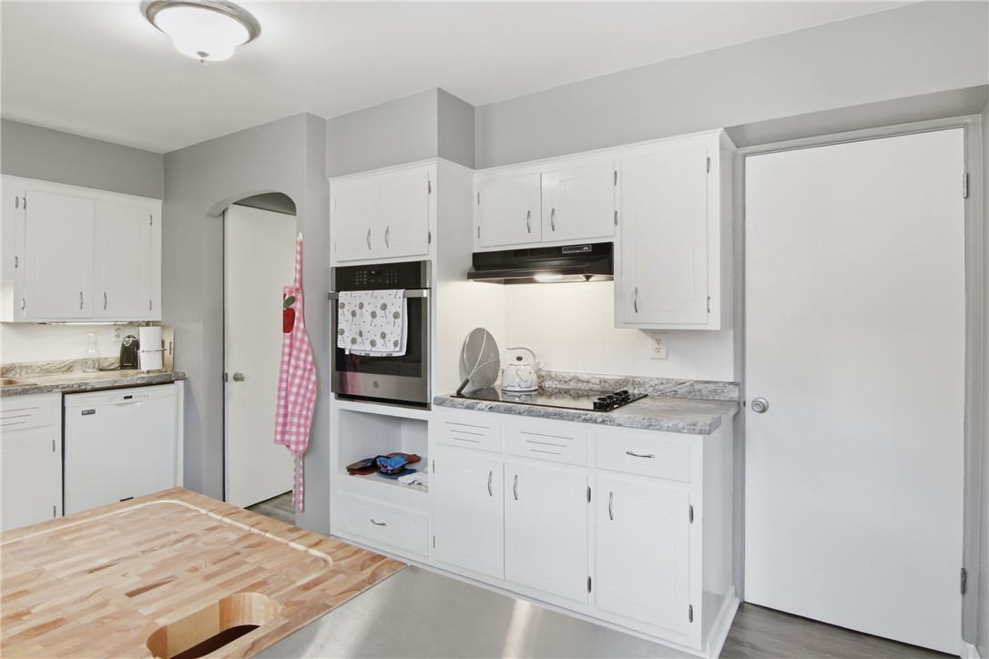 652-Ripley-Eau-Claire-WI-54701-2