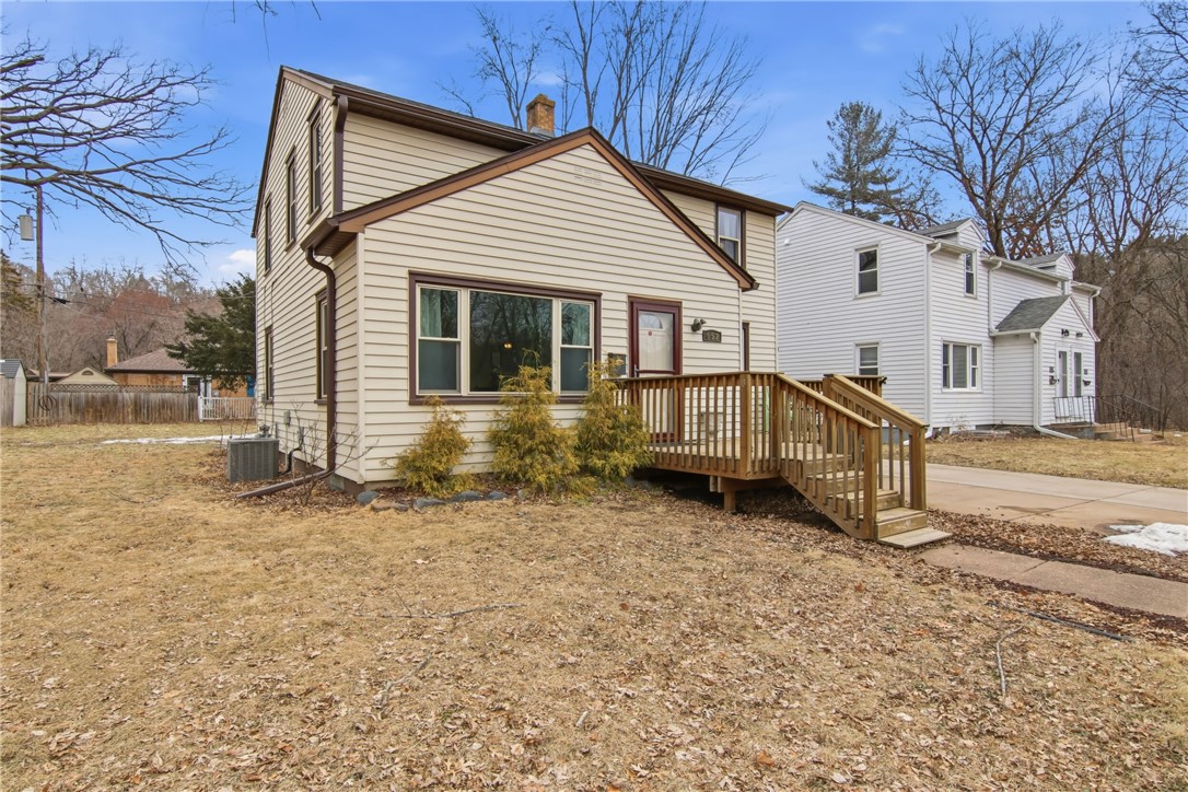 652-Ripley-Eau-Claire-WI-54701-6