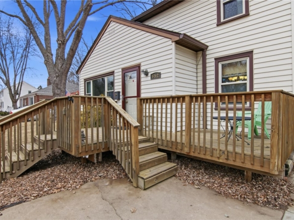 Residentialhouse for sale picture with an address of  652 Ripley Avenue in Eau Claire and a list price of 249900