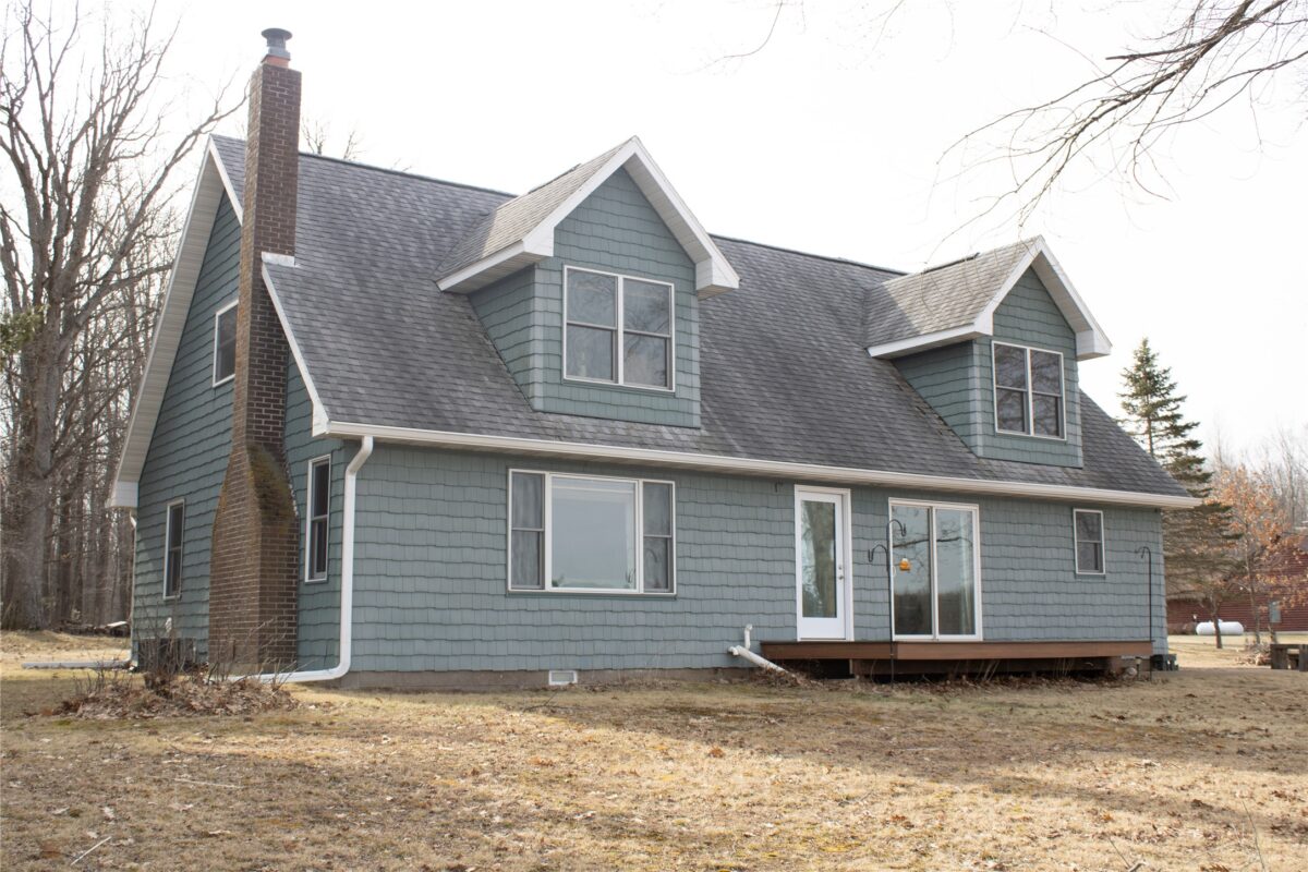 661 N Pleasant View Trail, New Auburn, WI — photo 2