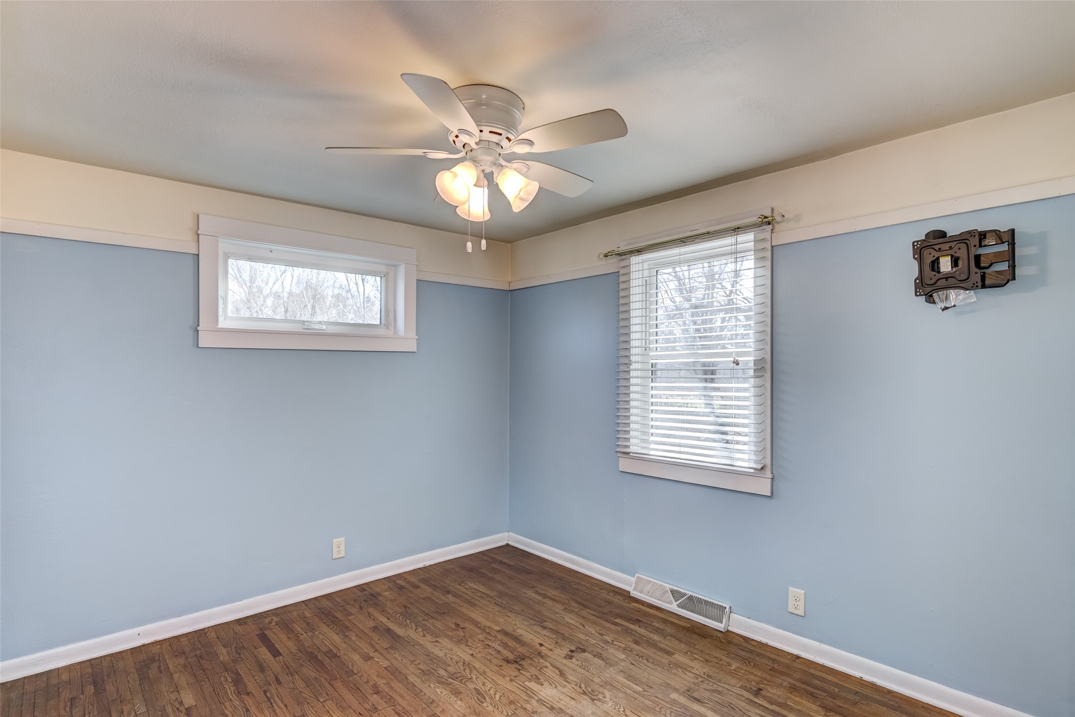 683-Riverside-Mondovi-WI-54755-1