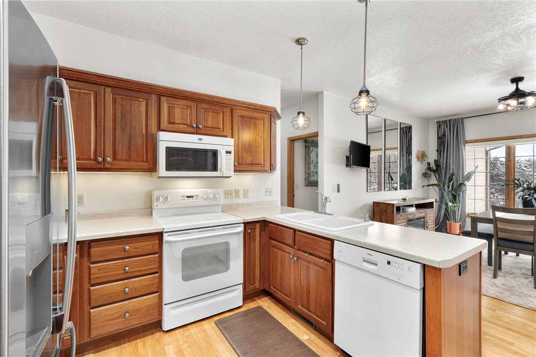 6945-72nd-Chippewa-Falls-WI-54729-2