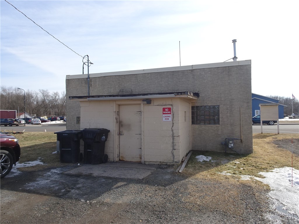 71 Main Street E, Milltown, WI