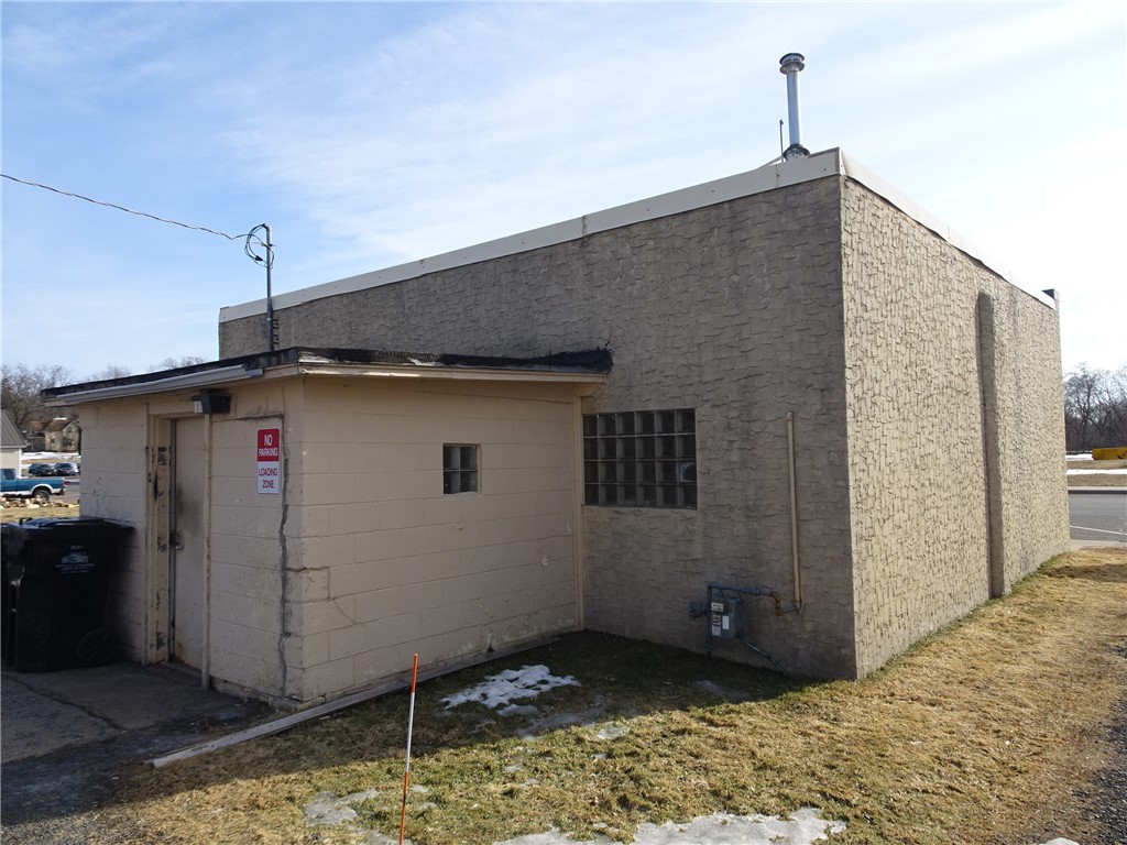 71 Main Street E, Milltown, WI