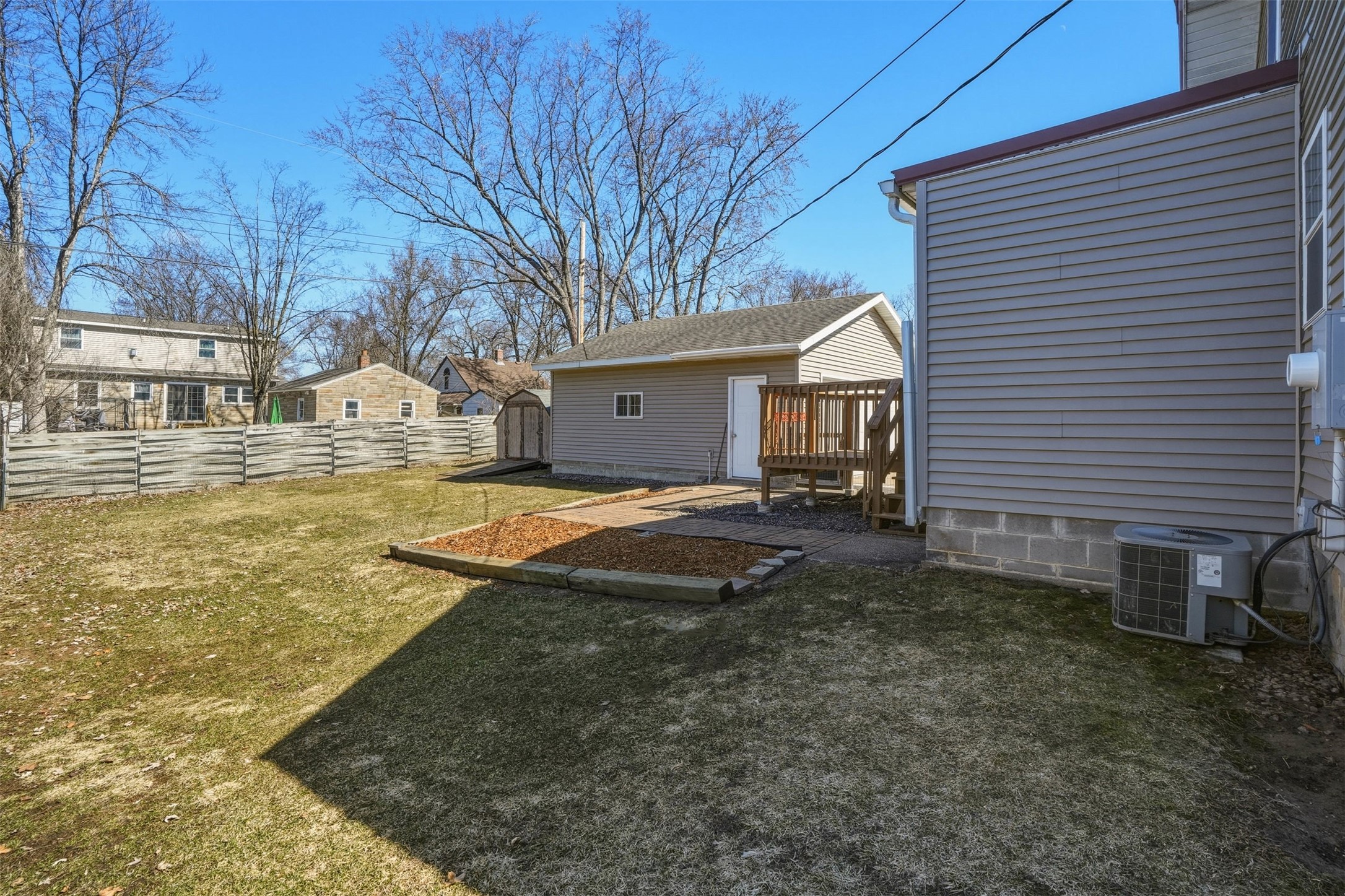 712-Elm-Chippewa-Falls-WI-54729-6