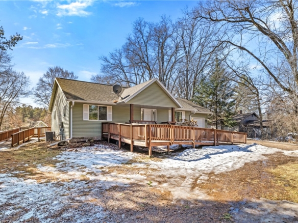 Residentialhouse for sale picture with an address of  7338 203rd Street in Chippewa Falls and a list price of 279900