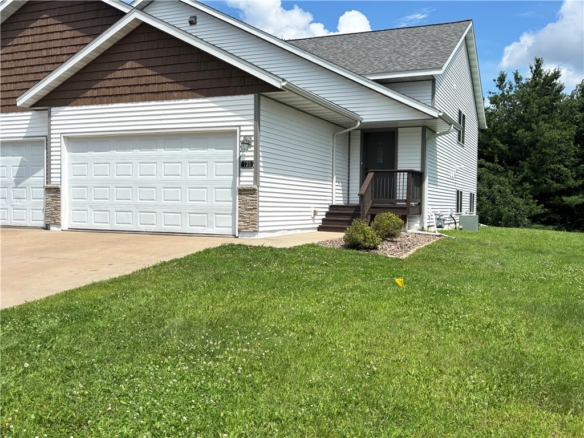 Residentialhouse for sale picture with an address of  735 Diamond Lane in Rice Lake and a list price of 279900