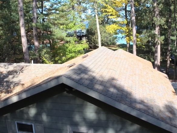 Residentialhouse for sale picture with an address of  7781 Rollys Lane in Hayward and a list price of 335000