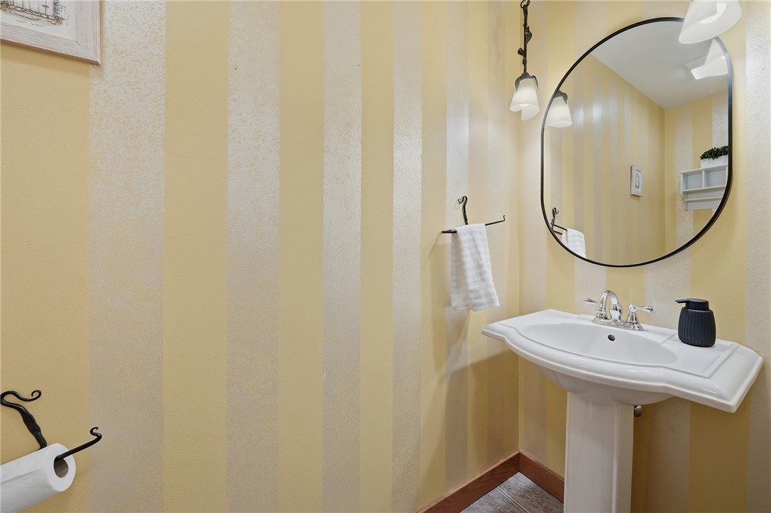 7888-Folsom-Eau-Claire-WI-54703-2