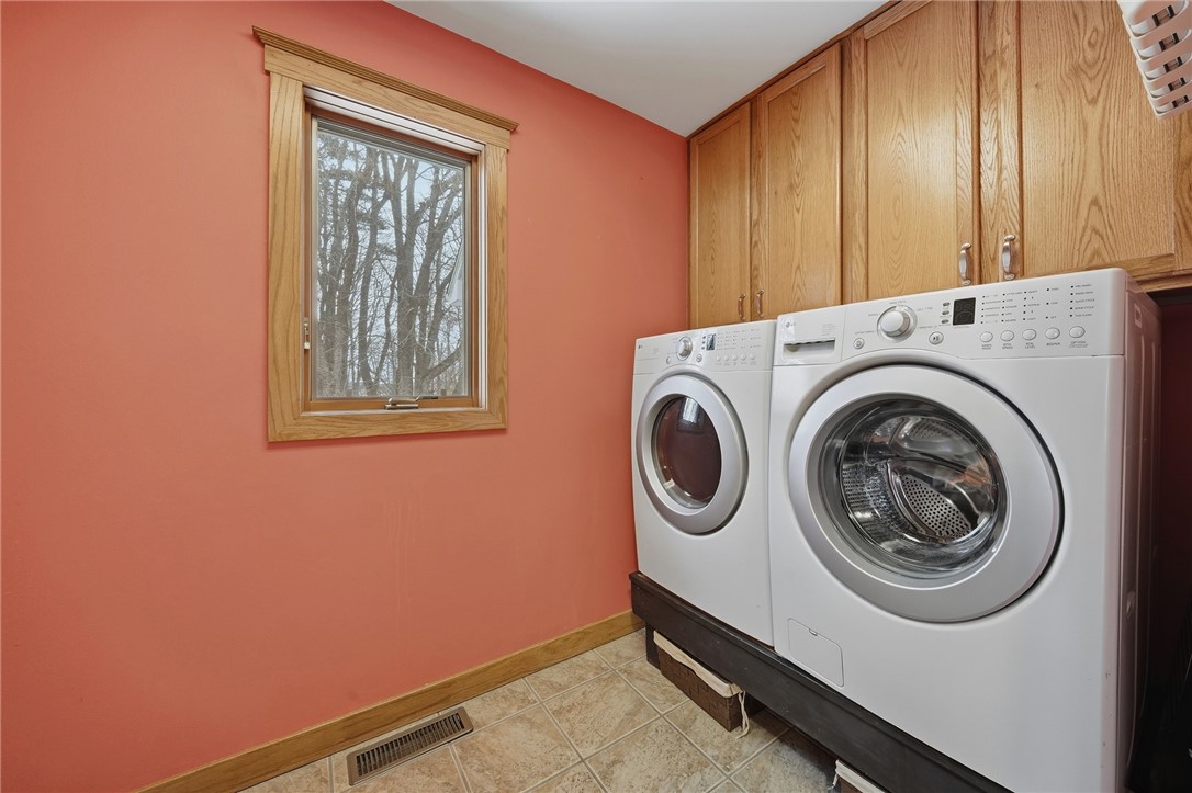 7888-Folsom-Eau-Claire-WI-54703-3