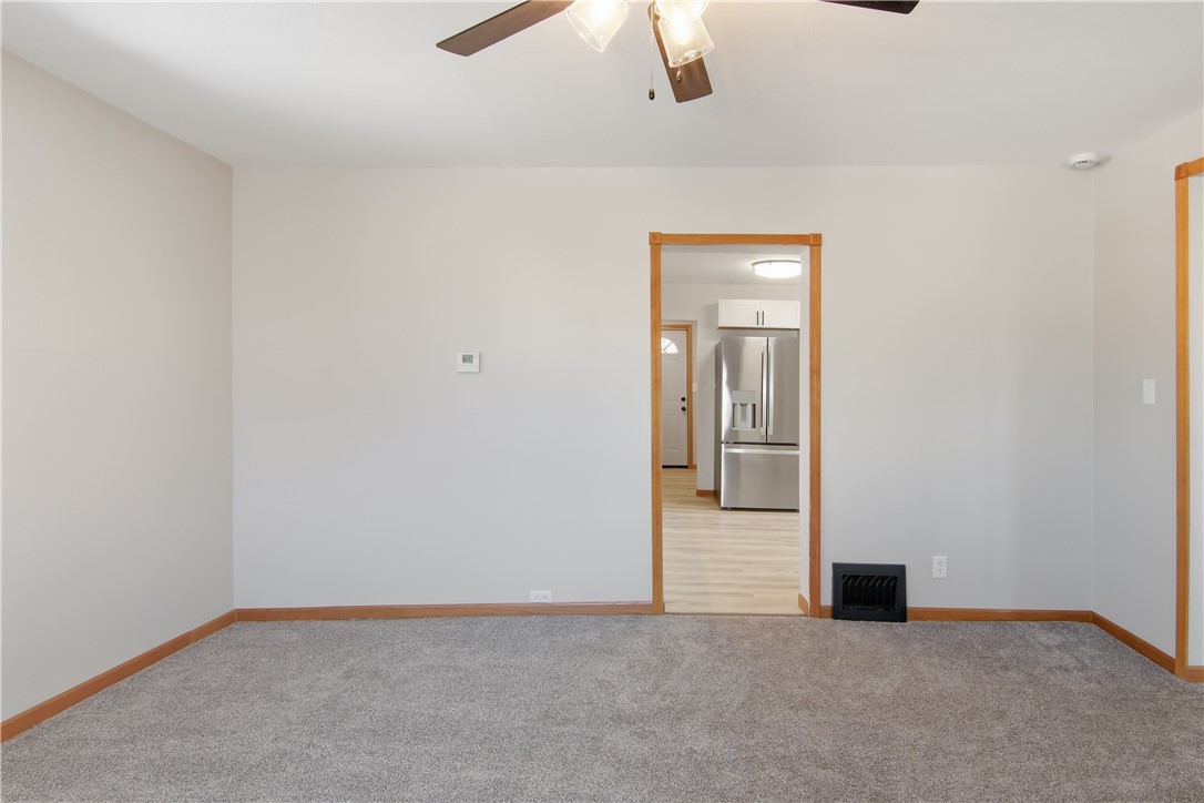 817-Grand-Eau-Claire-WI-54701-2