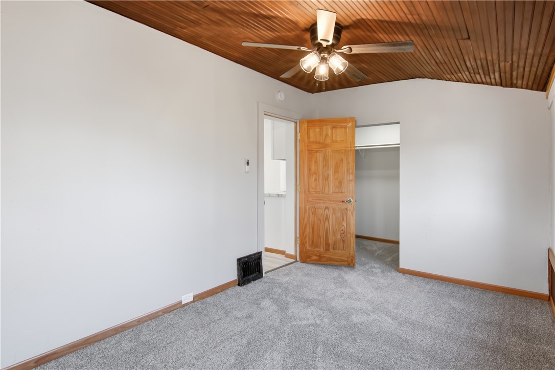 817-Grand-Eau-Claire-WI-54701-6