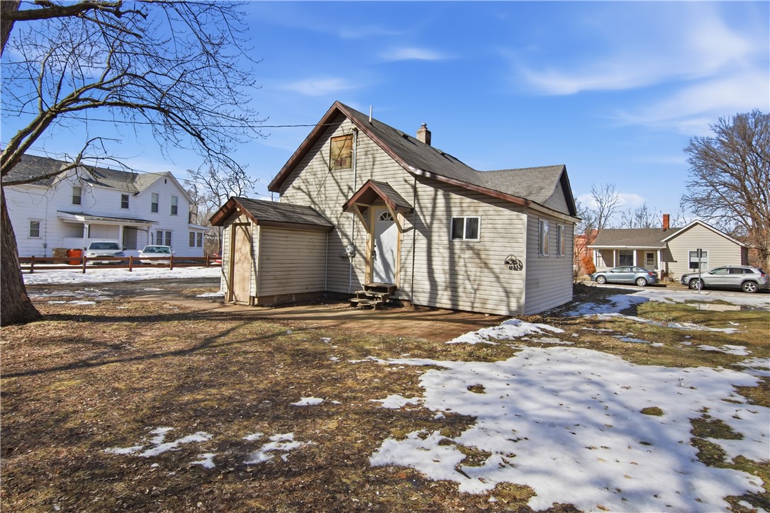 817-Grand-Eau-Claire-WI-54701-9