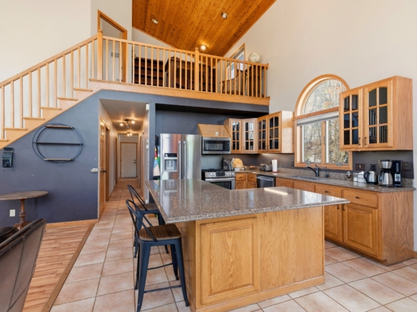 Residentialhouse for sale picture with an address of  847 207th Street in Dresser and a list price of 550000