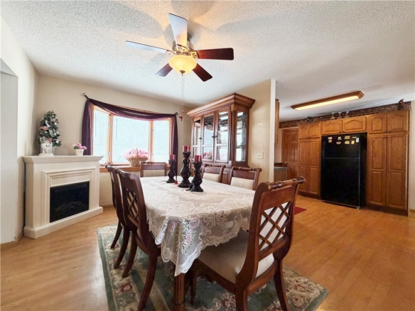 Residentialhouse for sale picture with an address of  854 6th Street in Clayton and a list price of 417700