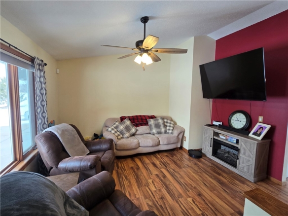 Residentialhouse for sale picture with an address of  903 24 15/16 Street in Chetek and a list price of 315000