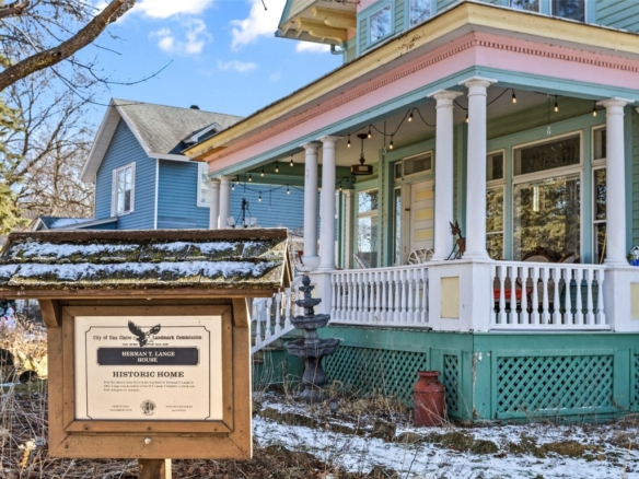 Residentialhouse for sale picture with an address of  930 3rd Avenue in Eau Claire and a list price of 468000