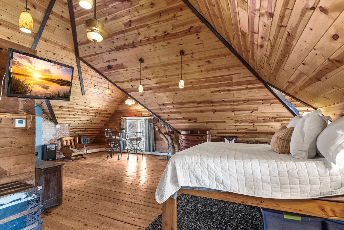 930-3rd-Eau-Claire-WI-54703-6