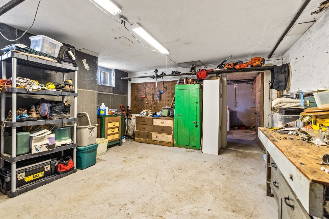 930-3rd-Eau-Claire-WI-54703-8